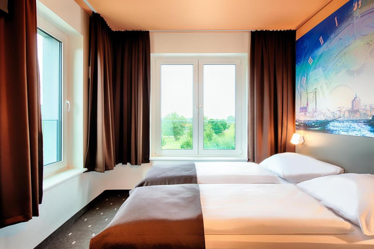 B&B Hotel Rostock-Hafen Exterior photo