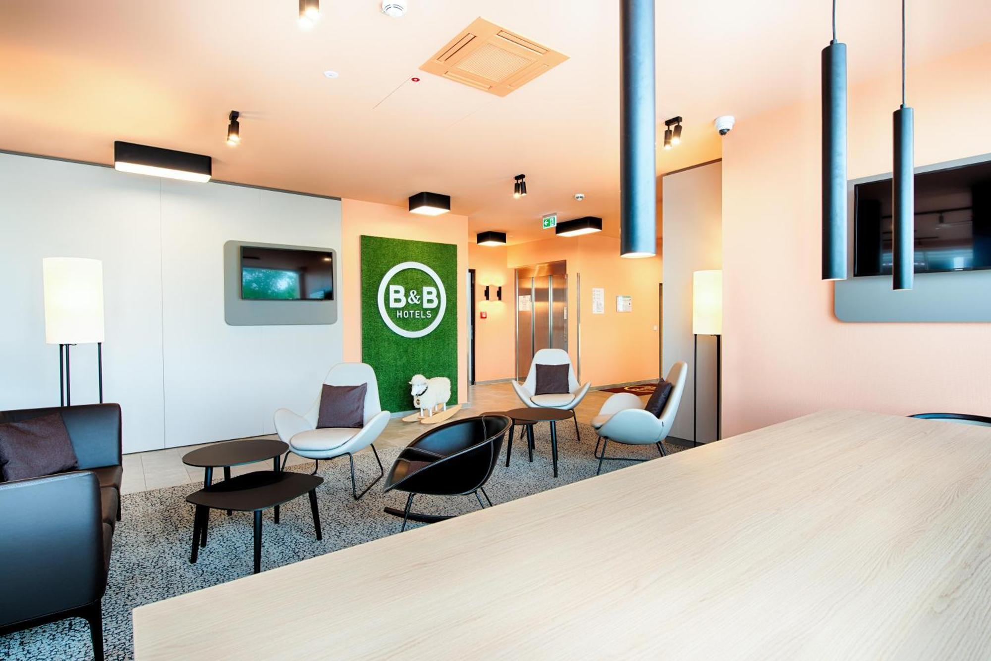 B&B Hotel Rostock-Hafen Exterior photo